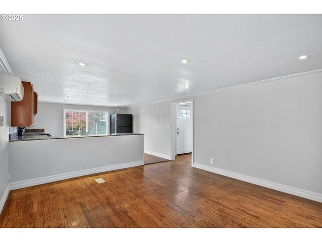 681 Sw CONCORD Way, Beaverton, OR 97006