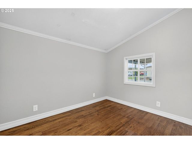 681 Sw CONCORD Way, Beaverton, OR 97006