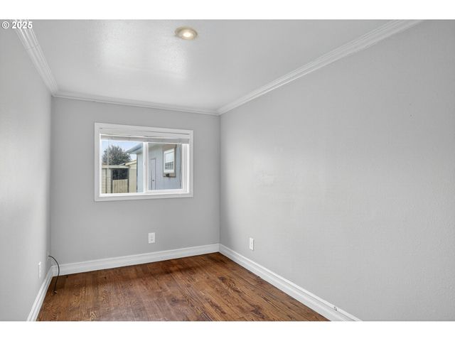 681 Sw CONCORD Way, Beaverton, OR 97006