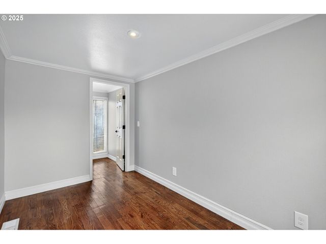 681 Sw CONCORD Way, Beaverton, OR 97006