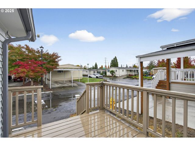 681 Sw CONCORD Way, Beaverton, OR 97006
