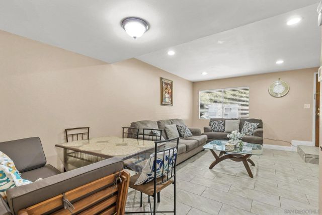955 Amistad Pl C, El Cajon, CA 92019