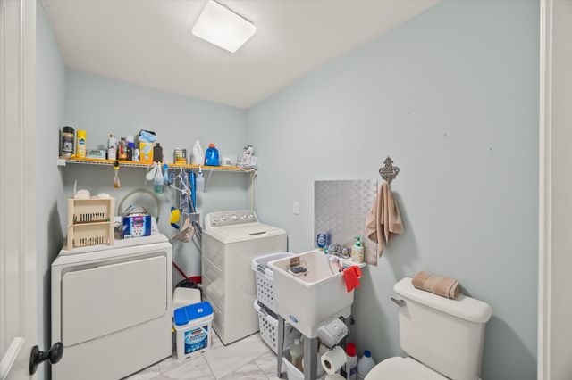 450 Golden Cir, Cookeville, TN 38506