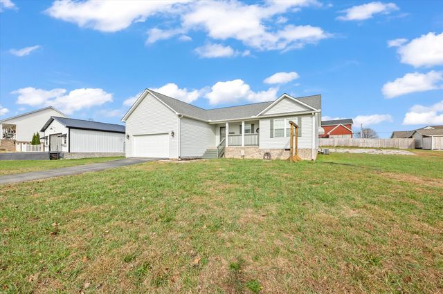 450 Golden Cir, Cookeville, TN 38506