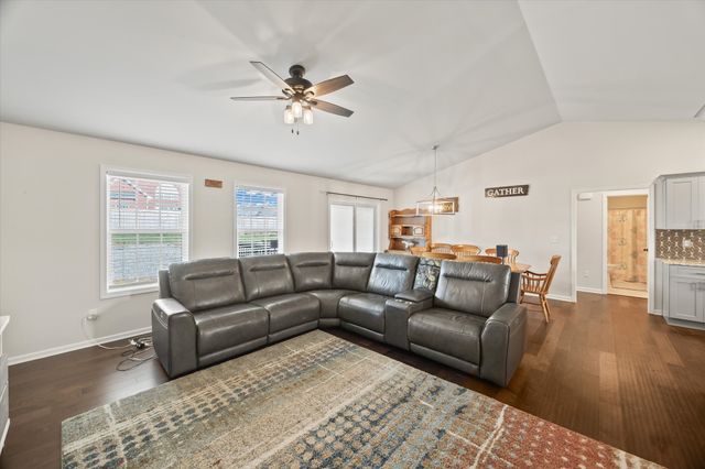 450 Golden Cir, Cookeville, TN 38506