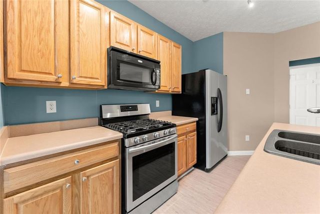 6711 Safeharbour Way, Flowery Branch, GA 30542