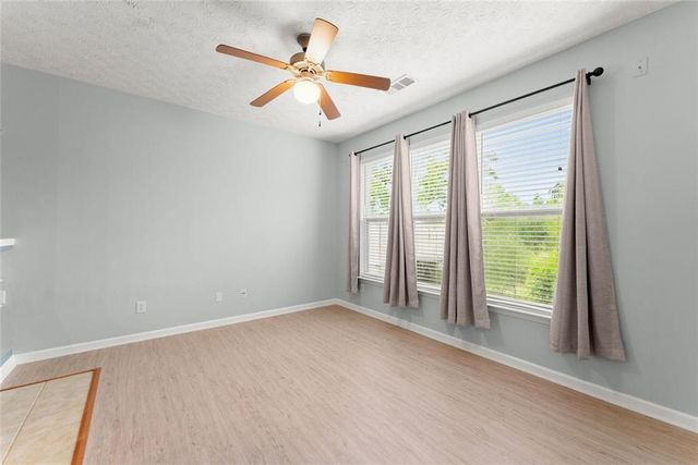 6711 Safeharbour Way, Flowery Branch, GA 30542