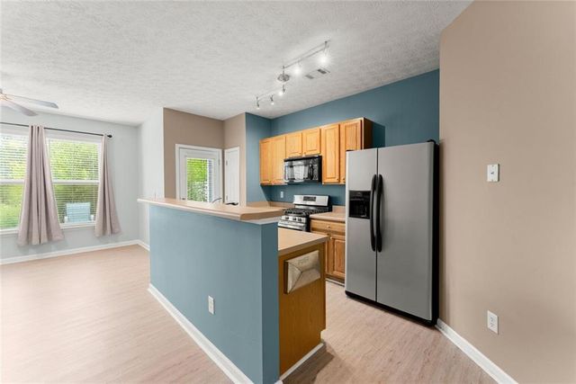 6711 Safeharbour Way, Flowery Branch, GA 30542