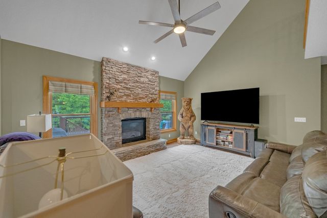 905 Timberline Drive, Polk City, IA 50226