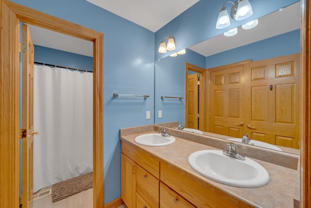905 Timberline Drive, Polk City, IA 50226