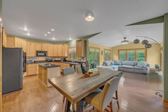 905 Timberline Drive, Polk City, IA 50226