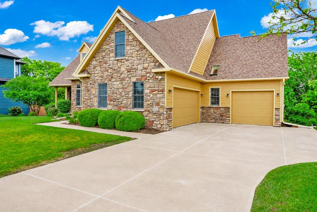 905 Timberline Drive, Polk City, IA 50226