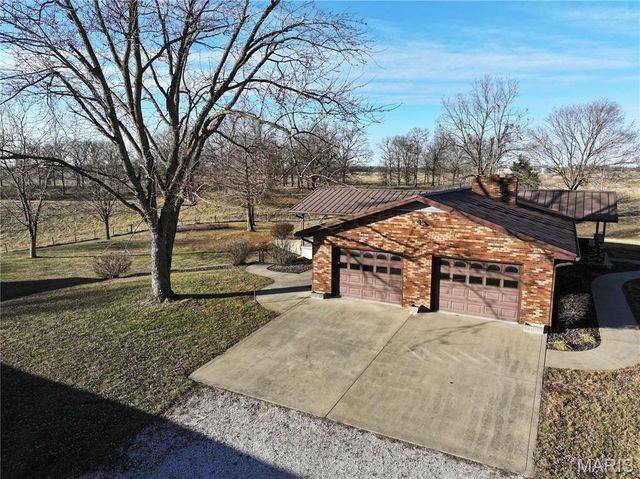 34 Missouri Lane, Perryville, MO 63775