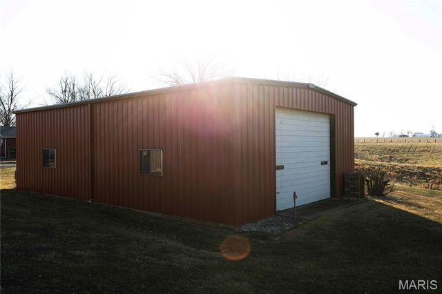 34 Missouri Lane, Perryville, MO 63775