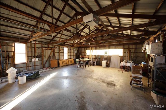 34 Missouri Lane, Perryville, MO 63775