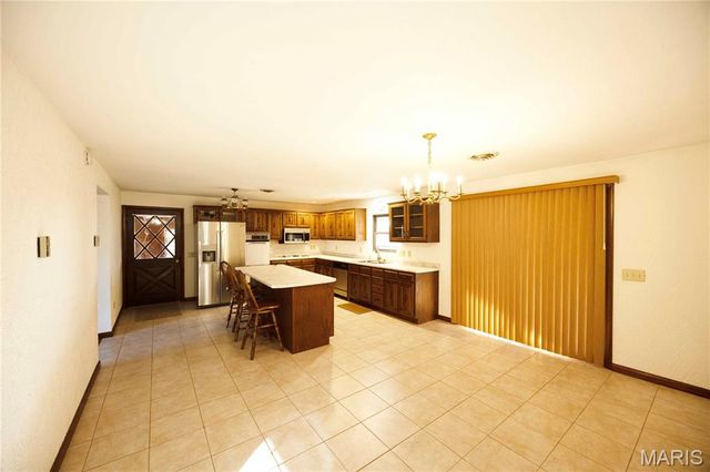 34 Missouri Lane, Perryville, MO 63775