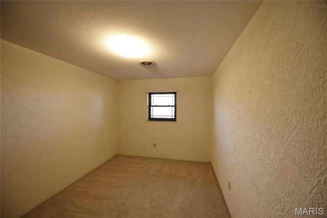 34 Missouri Lane, Perryville, MO 63775