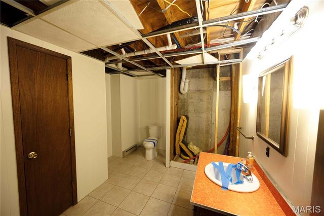 34 Missouri Lane, Perryville, MO 63775