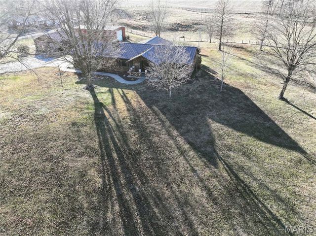 34 Missouri Lane, Perryville, MO 63775