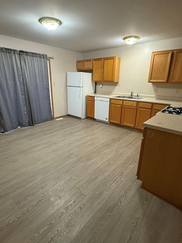 395 Plymouth Road B, Valparaiso, IN 46385