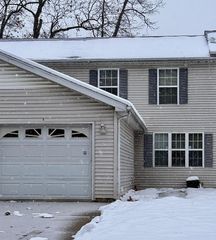 395 Plymouth Road B, Valparaiso, IN 46385