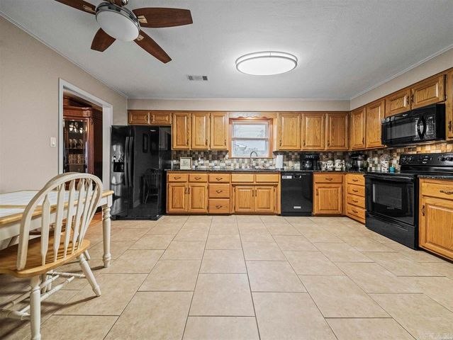 103 Coca Bay Point, Hot Springs, AR 71913