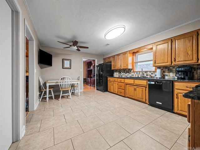 103 Coca Bay Point, Hot Springs, AR 71913