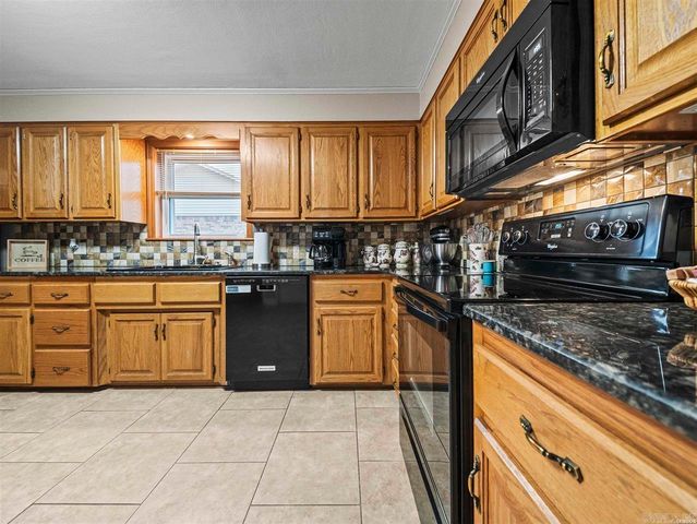 103 Coca Bay Point, Hot Springs, AR 71913