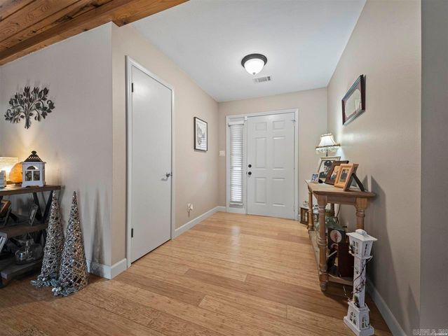 103 Coca Bay Point, Hot Springs, AR 71913