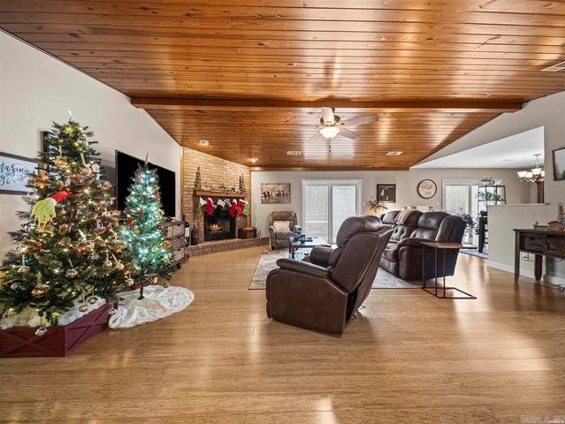 103 Coca Bay Point, Hot Springs, AR 71913