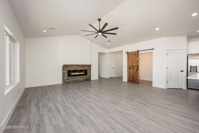 6534 Swan Street, Las Cruces, NM 88012