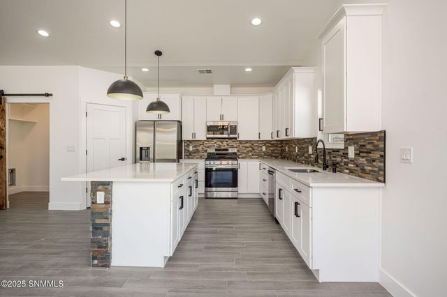 6534 Swan Street, Las Cruces, NM 88012