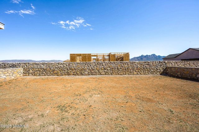 6534 Swan Street, Las Cruces, NM 88012