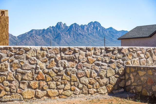 6534 Swan Street, Las Cruces, NM 88012