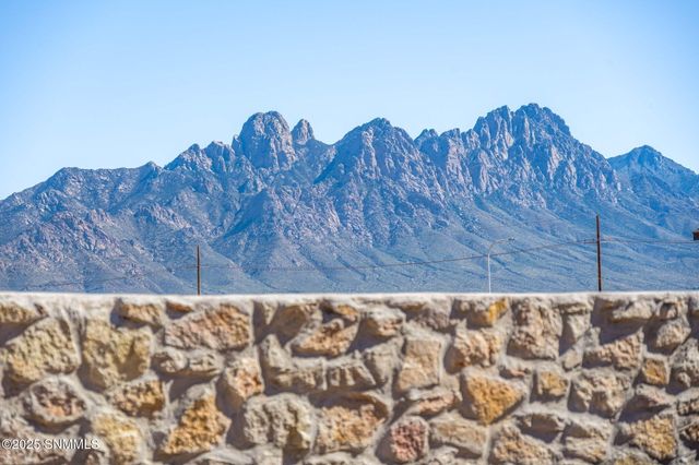 6534 Swan Street, Las Cruces, NM 88012