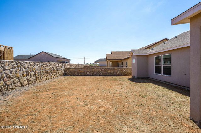 6534 Swan Street, Las Cruces, NM 88012