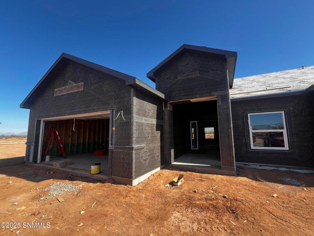 6534 Swan Street, Las Cruces, NM 88012