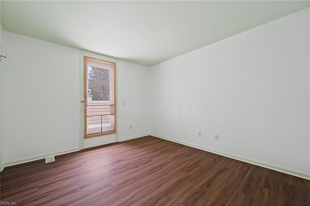 513 Great Park DR, Newport News, VA 23608