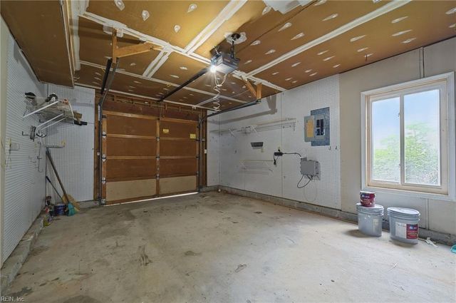 513 Great Park DR, Newport News, VA 23608