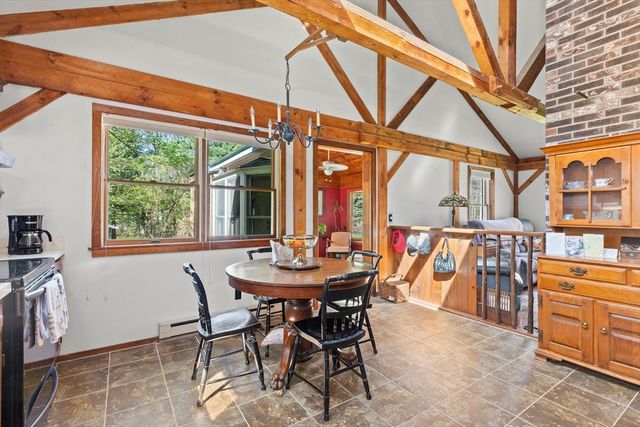 93 Hadley Rd, Merrimac, MA 01860