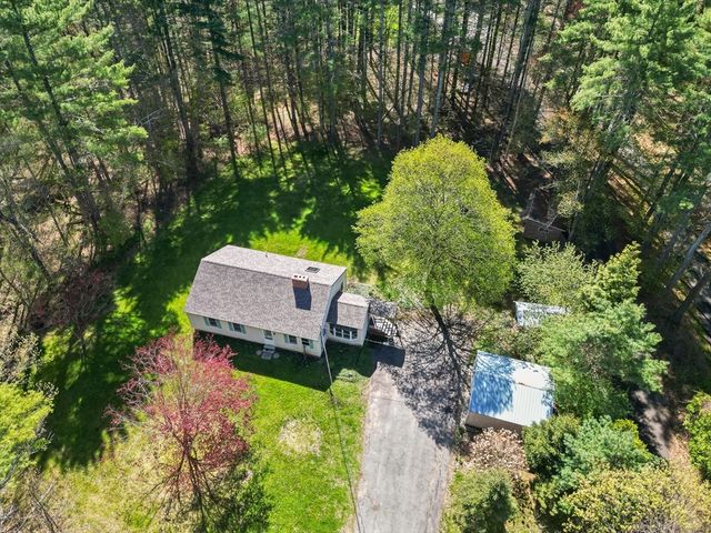 93 Hadley Rd, Merrimac, MA 01860