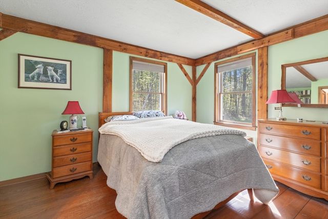 93 Hadley Rd, Merrimac, MA 01860