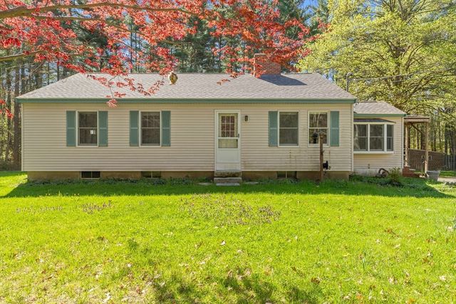 93 Hadley Rd, Merrimac, MA 01860