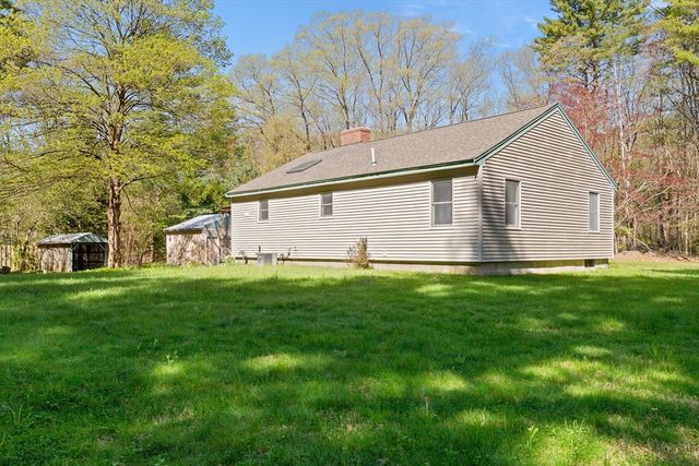 93 Hadley Rd, Merrimac, MA 01860