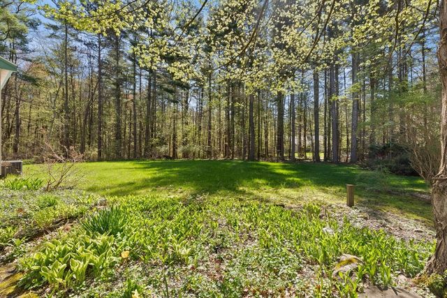 93 Hadley Rd, Merrimac, MA 01860