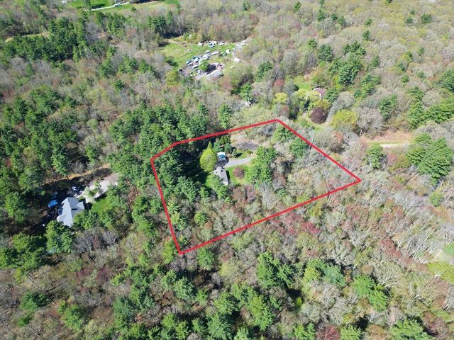 93 Hadley Rd, Merrimac, MA 01860