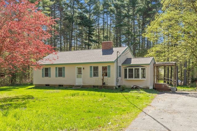 93 Hadley Rd, Merrimac, MA 01860