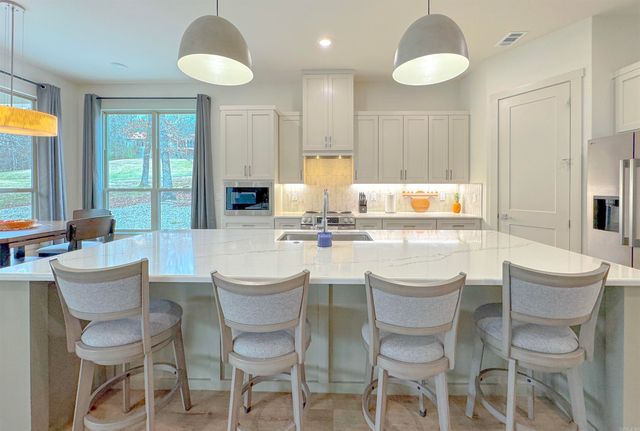 24 Zarina Lane, Hot Springs Village, AR 71909