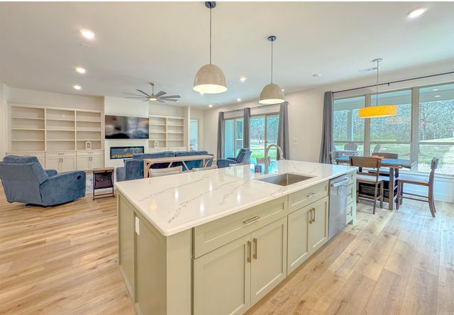 24 Zarina Lane, Hot Springs Village, AR 71909