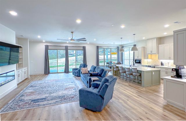 24 Zarina Lane, Hot Springs Village, AR 71909